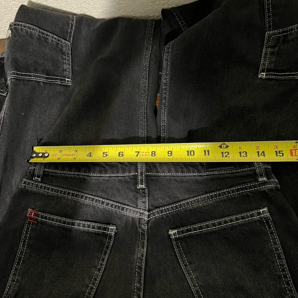 BDG Black Wide-Leg Cargo Pants with Contrast Stitching - Picture 7 of 10